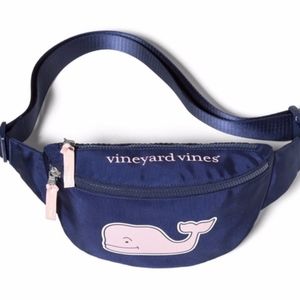 Vineyard Vines Bags - NWT Vineyard Vines whale Target Fanny Pack in hand Vineyard Vines Bags - NWT Vineyard Vines whale Target Fanny Pack in hand